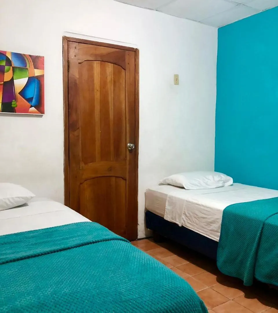 Hostal Puerto Ayora 푸에르토아요라
