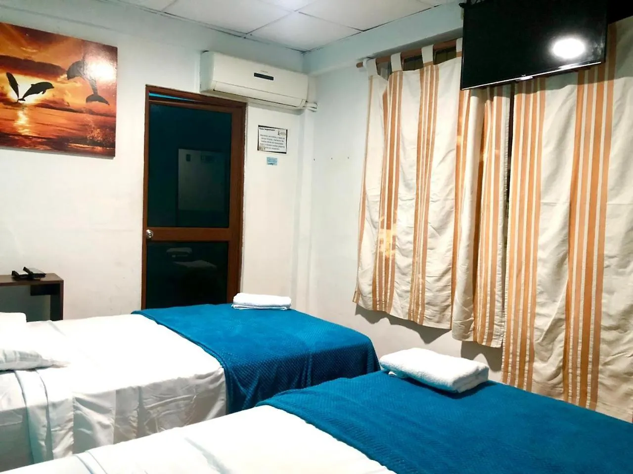 Hostal Puerto Ayora 푸에르토아요라