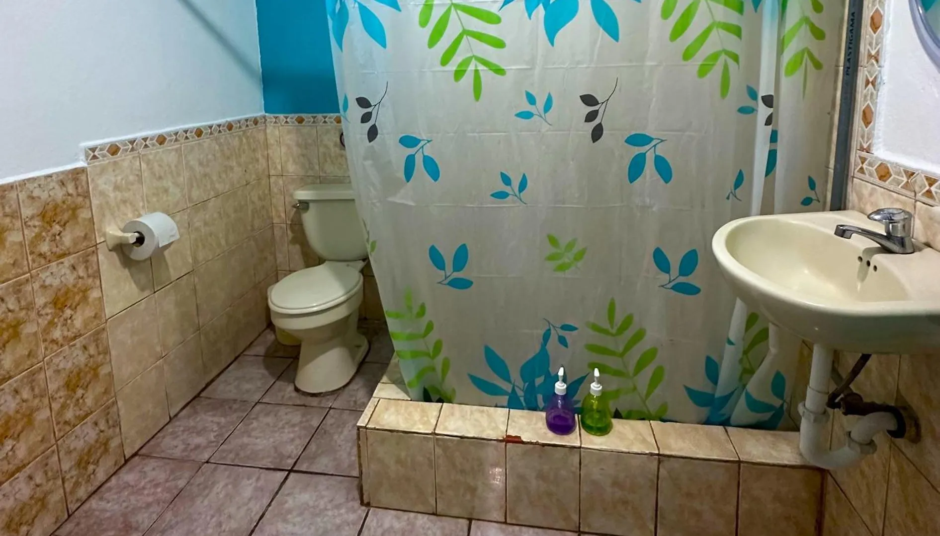 Hostal Puerto Ayora 0*, 푸에르토아요라